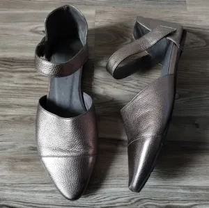 Chocolat Blu Gaia Pointy Toe Flats Metallic Women's Size 7