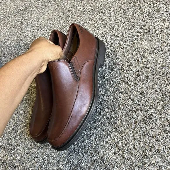 Clarks Active Air Vent Brown Leather Loafers Shoes Mens 9.5 M Slip On Comfort
