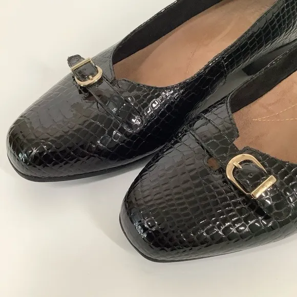 CLARKS Black Slip On Loafer Leather Croc Embossed 11W WIDE Work Office Minimal