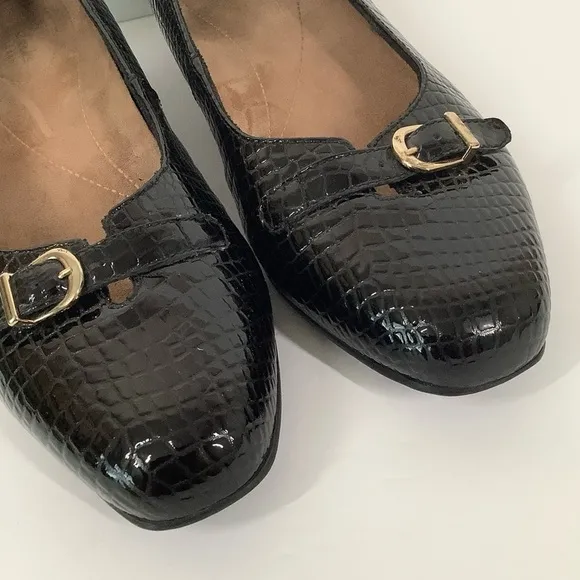 CLARKS Black Slip On Loafer Leather Croc Embossed 11W WIDE Work Office Minimal