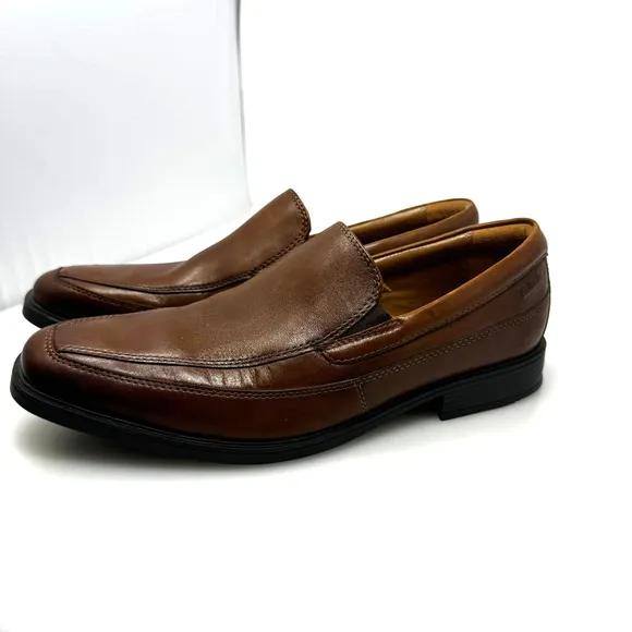 Clarks Cushionaire Tilden Free Laofers Style‎ 22261 Size 9 in Dark Tan Leather