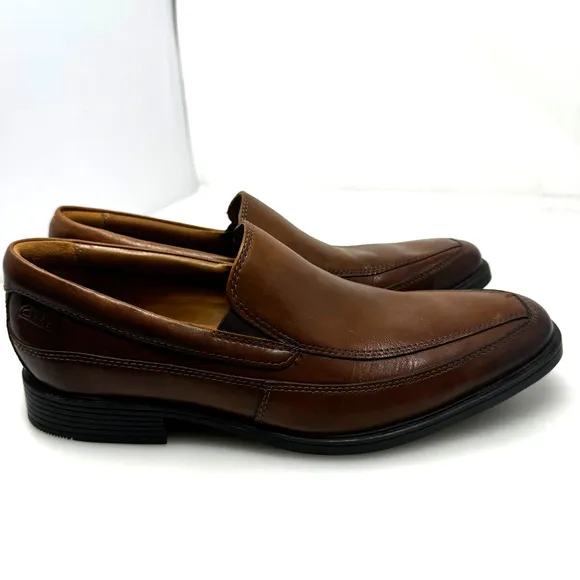 Clarks Cushionaire Tilden Free Laofers Style‎ 22261 Size 9 in Dark Tan Leather
