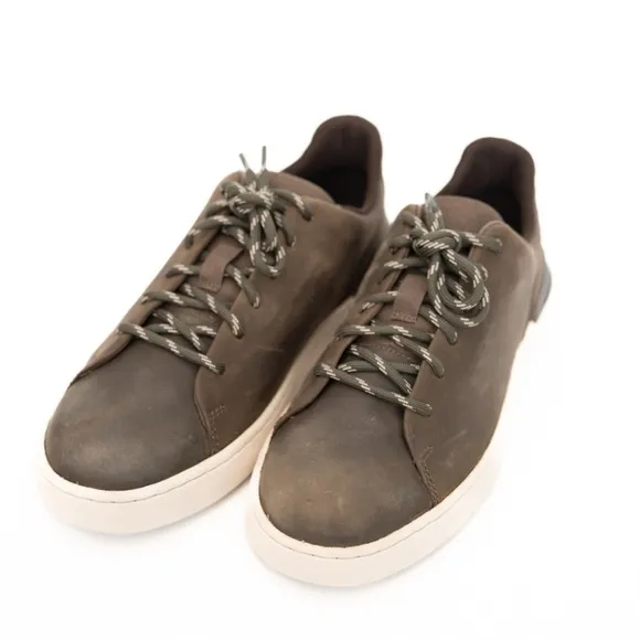 Clarks. Men's Courtlite  Lace Up Leather Casual Lace Shoe