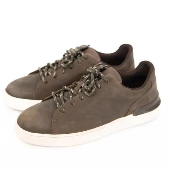 Clarks. Men's Courtlite  Lace Up Leather Casual Lace Shoe