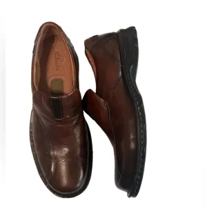Clarks Men's Size 10 1/2 M Escalade Step Dark Brown Leather Bicycle Toe Loafers