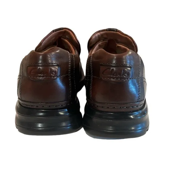 Clarks Men's Size 10 1/2 M Escalade Step Dark Brown Leather Bicycle Toe Loafers