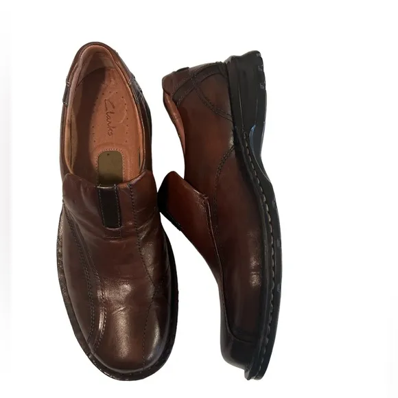 Clarks Men's Size 10 1/2 M Escalade Step Dark Brown Leather Bicycle Toe Loafers