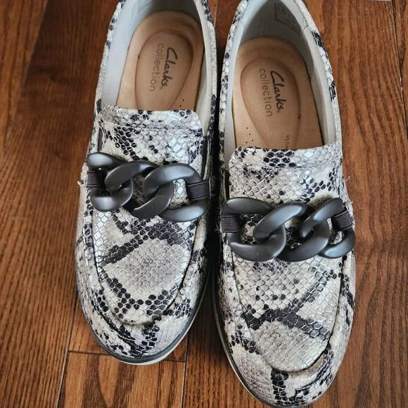 Clarks Womens Zylah May Snack Print Buckle  Loafers Size 7.5 W   Comfort Wide