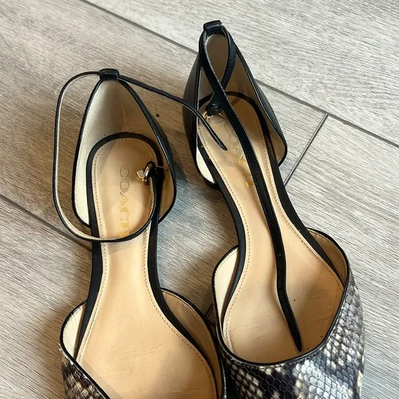 Coach Jameson Black and Cream Snakeskin point toe Flats with ankle strap 8.5