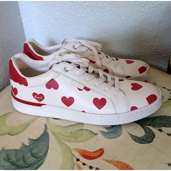 Coach Lowline Valentines Lace-Up Sneakers Off White Red Hearts Size 9.5