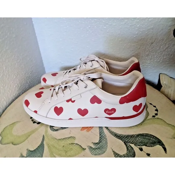 Coach Lowline Valentines Lace-Up Sneakers Off White Red Hearts Size 9.5