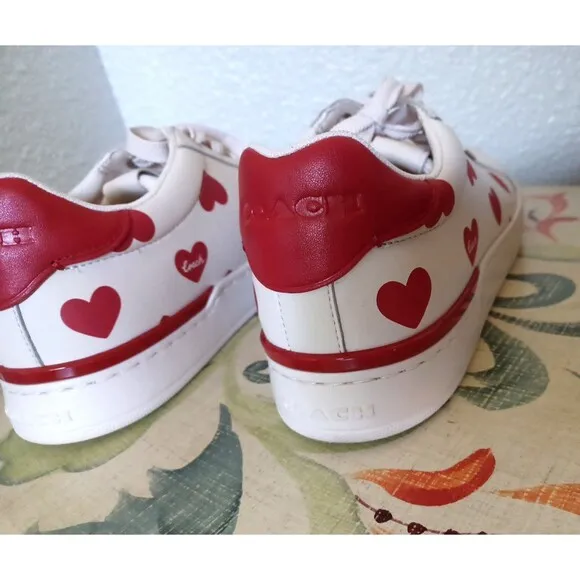 Coach Lowline Valentines Lace-Up Sneakers Off White Red Hearts Size 9.5
