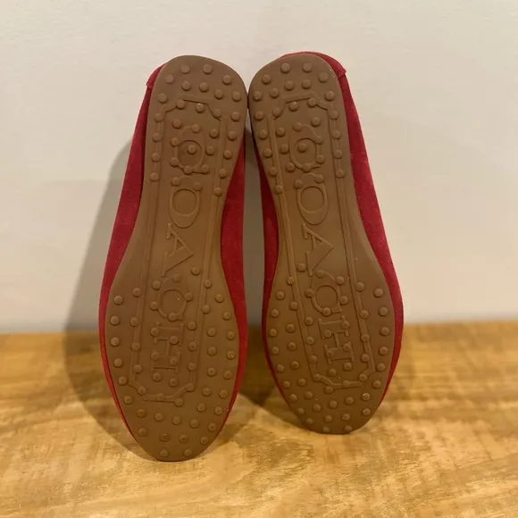 Coach Red signature charm Womens loafers flats size 7.5 B EUC