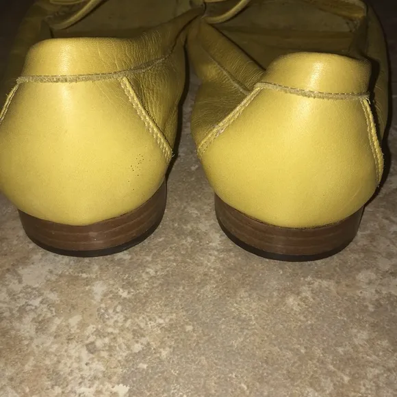 Coach Vintage Buttery Soft Yellow Genuine Leather Loafers with Bow