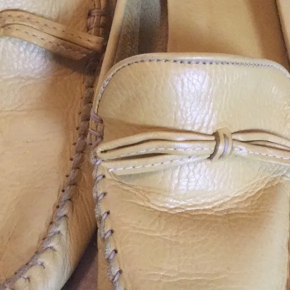 Coach Vintage Buttery Soft Yellow Genuine Leather Loafers with Bow