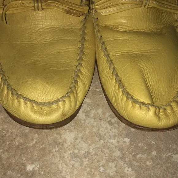 Coach Vintage Buttery Soft Yellow Genuine Leather Loafers with Bow