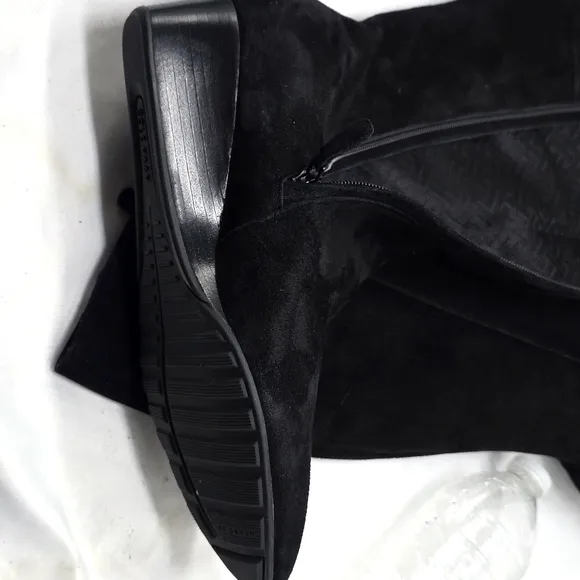 Cole Haan Tali Luxe Wedge Boot 40 Black Suede Knee-High Zippered Boots Size 8.5