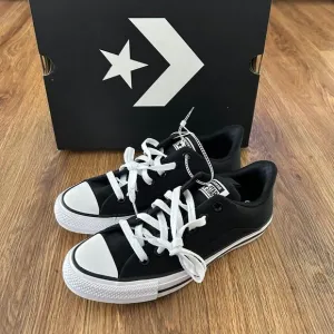 CONVERSE Chuck Taylor all Star low top lace up shoes sneakers women's 8 new