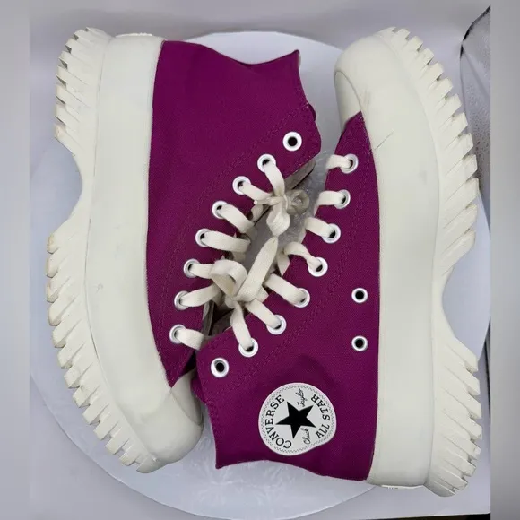 Converse Chuck Taylor All Star Lugged 2.0 High Top Sneakers Purple Wms Size 8.5
