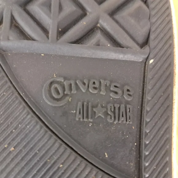 Converse Men's Chuck Taylor All Star #146471F Sneakers Size 11.5 Black   Stripes