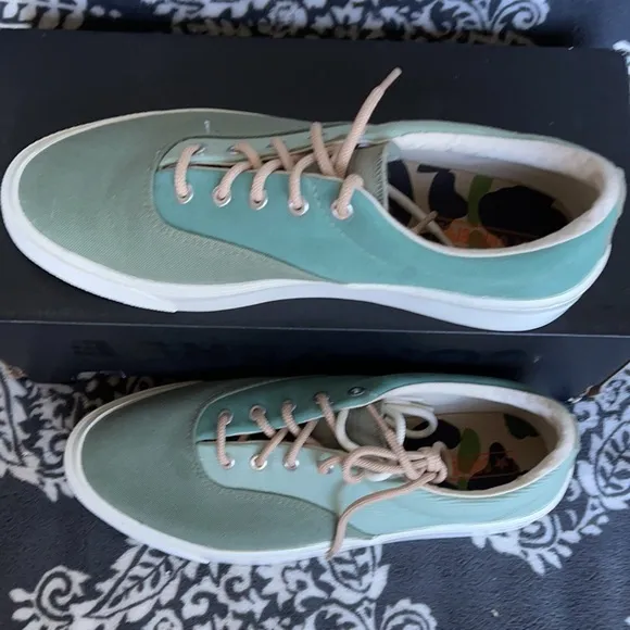 Converse Skid Grip OX Oil Green/Malachite Green MEN`S