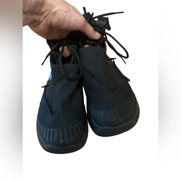 Converse Waterproof Hi Utility Explore Sneakers size 7.5