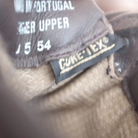 COPY - COPY - Rockport XCS Gore-tex brown full grain leather boots