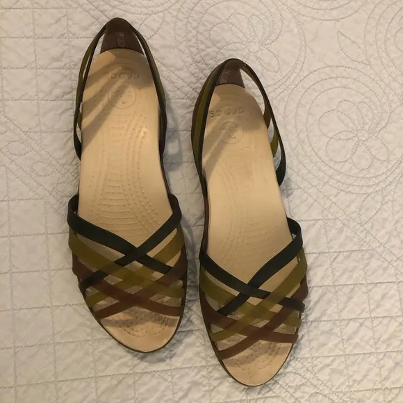 Croc Isabella Huarache jelly strap flats. Women’s size 8.
