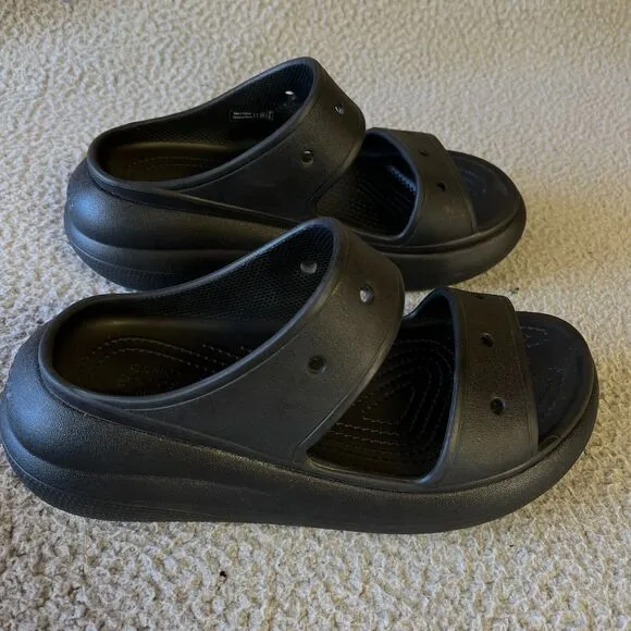 Crocs Classic Crush Sandals Women Shoes Men 6 Wo 8 Black Platform Comfort Slides