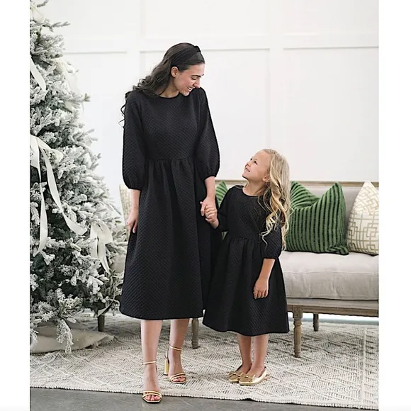DAINTY JEWELLS Classic Carriage Quilted Midi Dress Black Modest Stretch