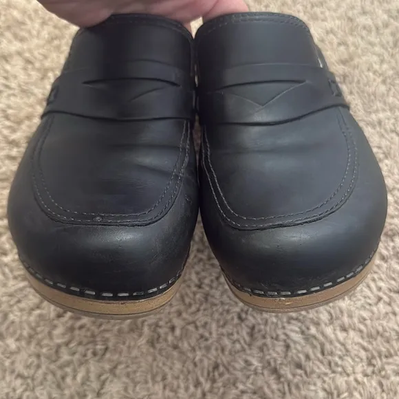 Dansko Women Black Bel Oiled Leather Clog Size 37/7.5