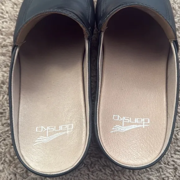 Dansko Women Black Bel Oiled Leather Clog Size 37/7.5