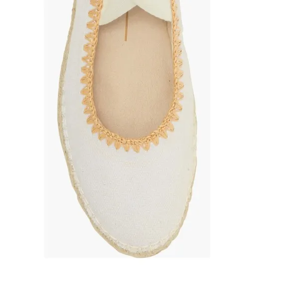 Dolce Vita Morgan Platform Flats Ivory Canvas Women’s 8 Wraparound Ankle Strap