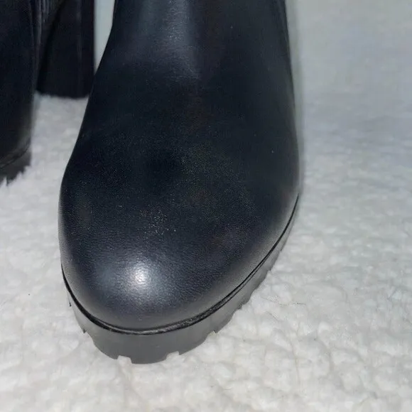Donald J Pliner Black Leather and Suede Heeled Ankle Boots Booties Size 11 EUC