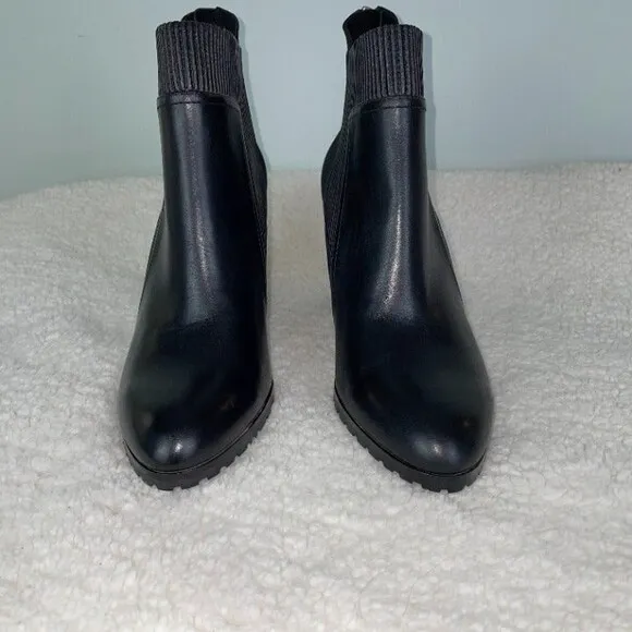 Donald J Pliner Black Leather and Suede Heeled Ankle Boots Booties Size 11 EUC