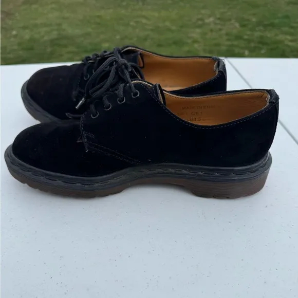 Dr. Martens Black Loafers with Durable Sole size 7 women’s US or UK size 5 1561