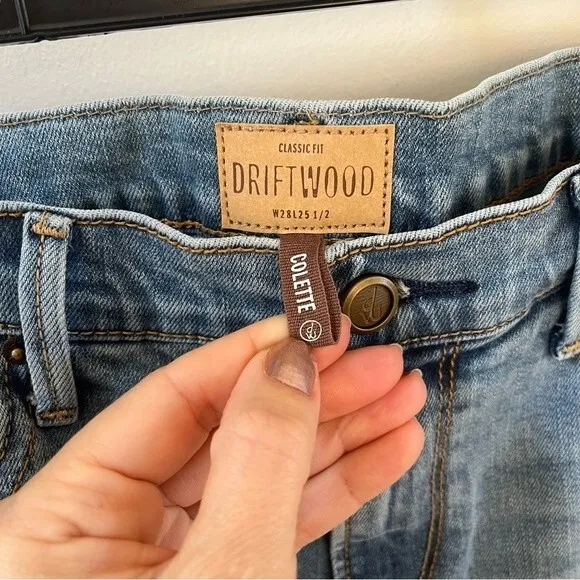 Driftwood Colette Embroidered Released Hem Jeans 28