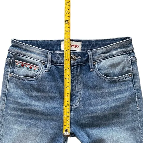 Driftwood Colette Embroidered Southwest Raw Hem Mid-Rise Slim Straight Jeans 25