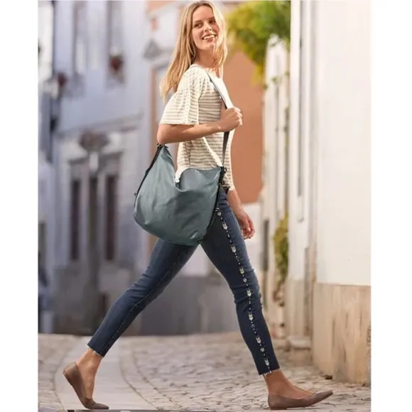 Driftwood Jackie Chevron Embroidered Boho Raw Edge Hem Skinny Jeans Size 28