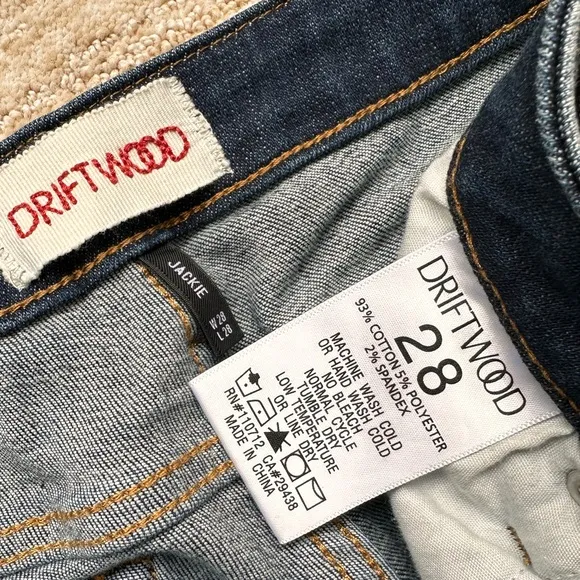 Driftwood Jackie Chevron Embroidered Boho Raw Edge Hem Skinny Jeans Size 28