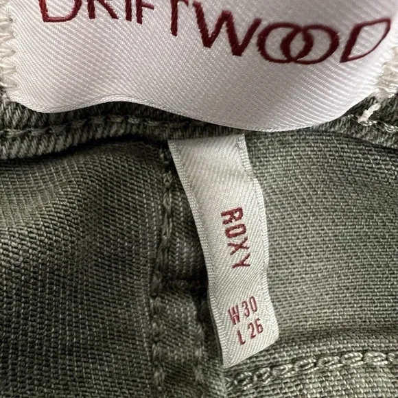 Driftwood Jeans Women 30 Green Floral Embroidered Crop Bootcut Western Denim