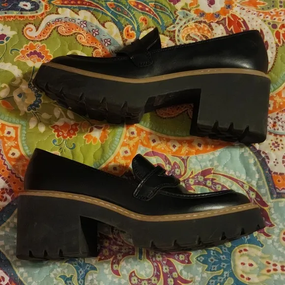 DV By Docle Vita Women's Black Tammy Loafer Lug Sole Platform Loafers Size 6.5