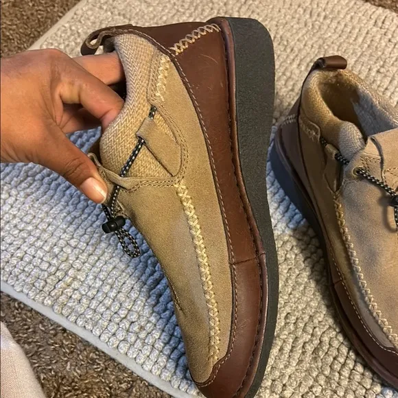 Eastland Tan and Brown Slip-On Loafers with Moccasin Stitching