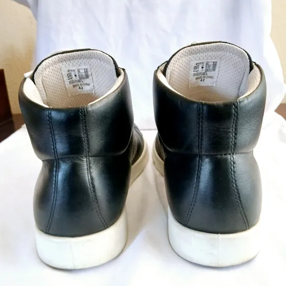 Ecco Danish Designed Fashion Hi-top Sneakers