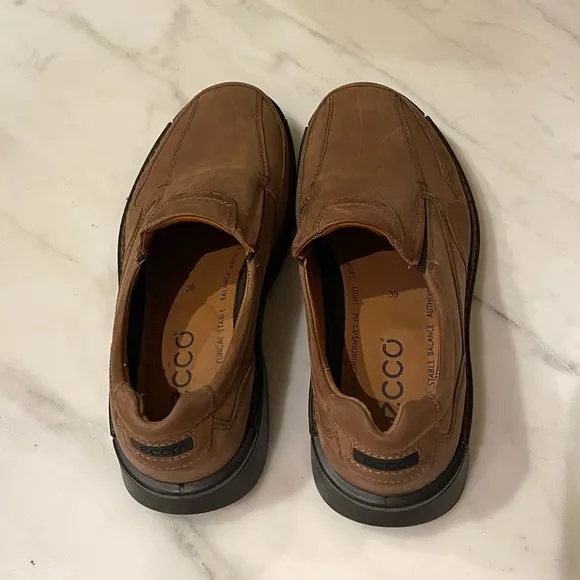Ecco Helsinki Comfort Brown Leather Loafers
