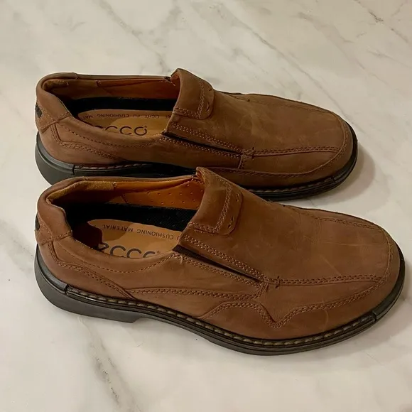 Ecco Helsinki Comfort Brown Leather Loafers