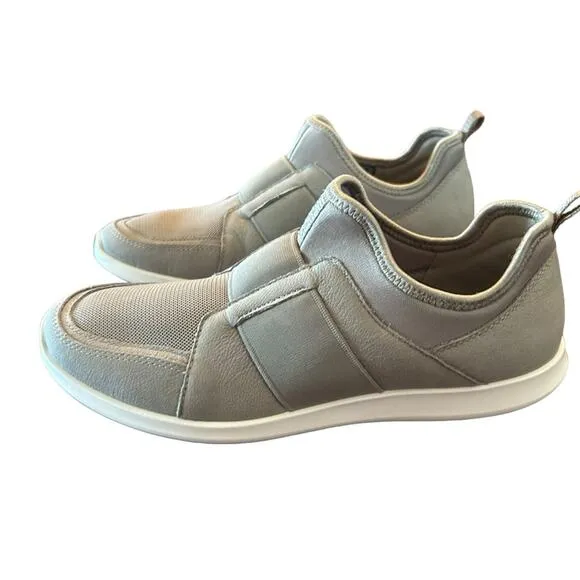 ECCO SENSE II Women's Slip-On Sneaker Comfort Stylish Lightweight NEW 7-7.5