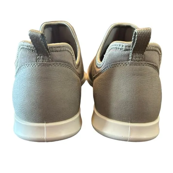 ECCO SENSE II Women's Slip-On Sneaker Comfort Stylish Lightweight NEW 7-7.5