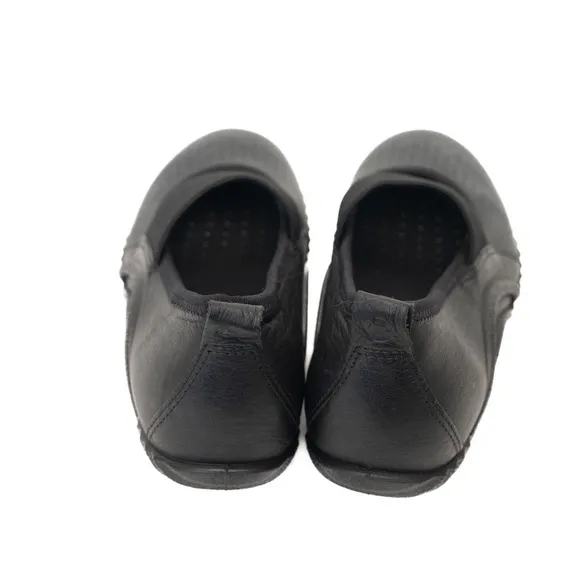 ECCO. Women's Vibration 1.0 Mary Jane Flat.