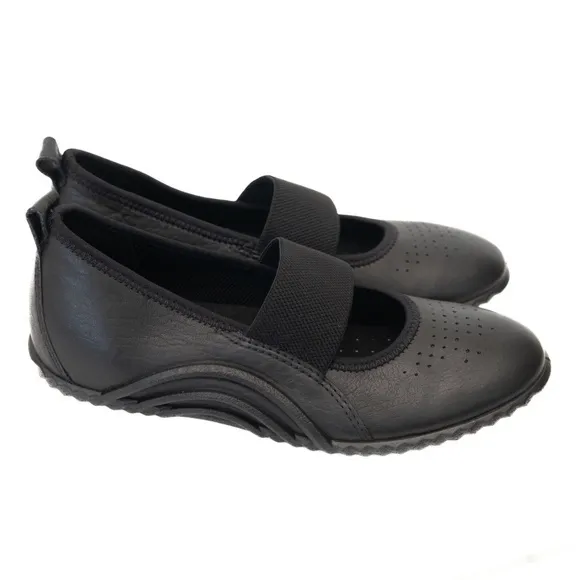 ECCO. Women's Vibration 1.0 Mary Jane Flat.